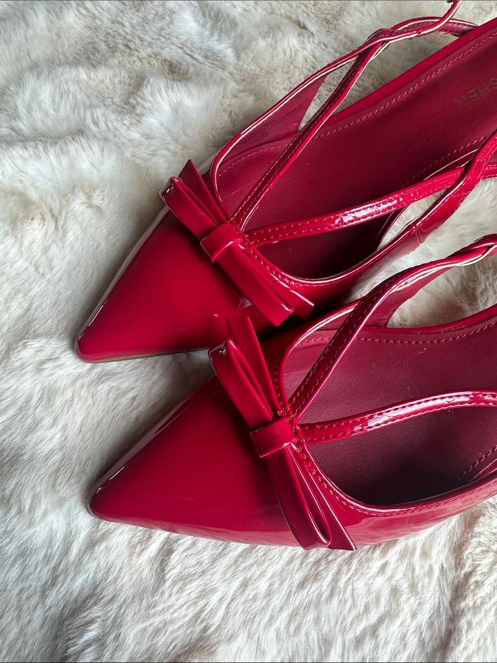 Marc Fisher  Laily Block Heel Slingback Pumps in dark red patent color Sz 7.5